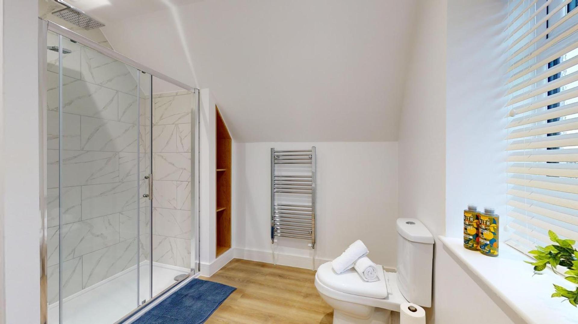 Impressive Two Bedroom | Wifi * Cardiff
